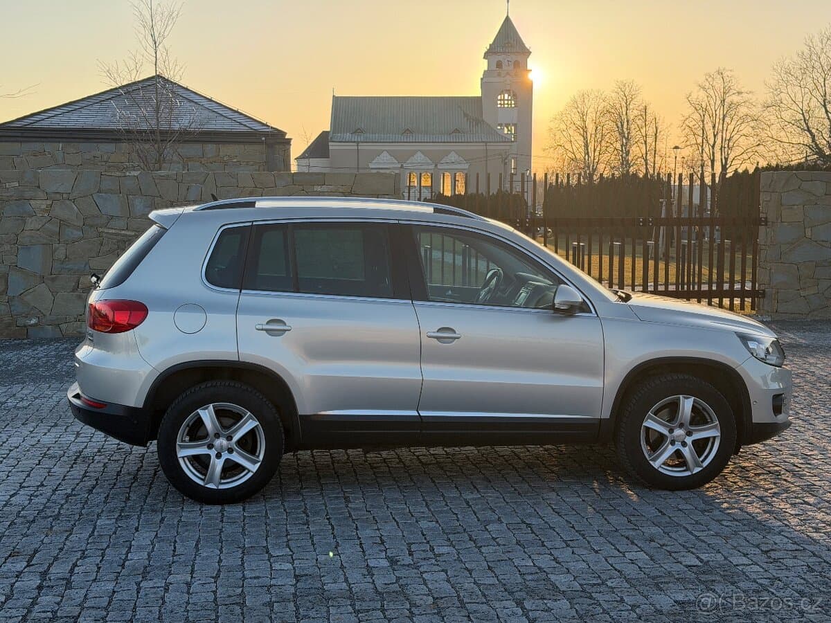2015 Volkswagen TIGUAN - 6
