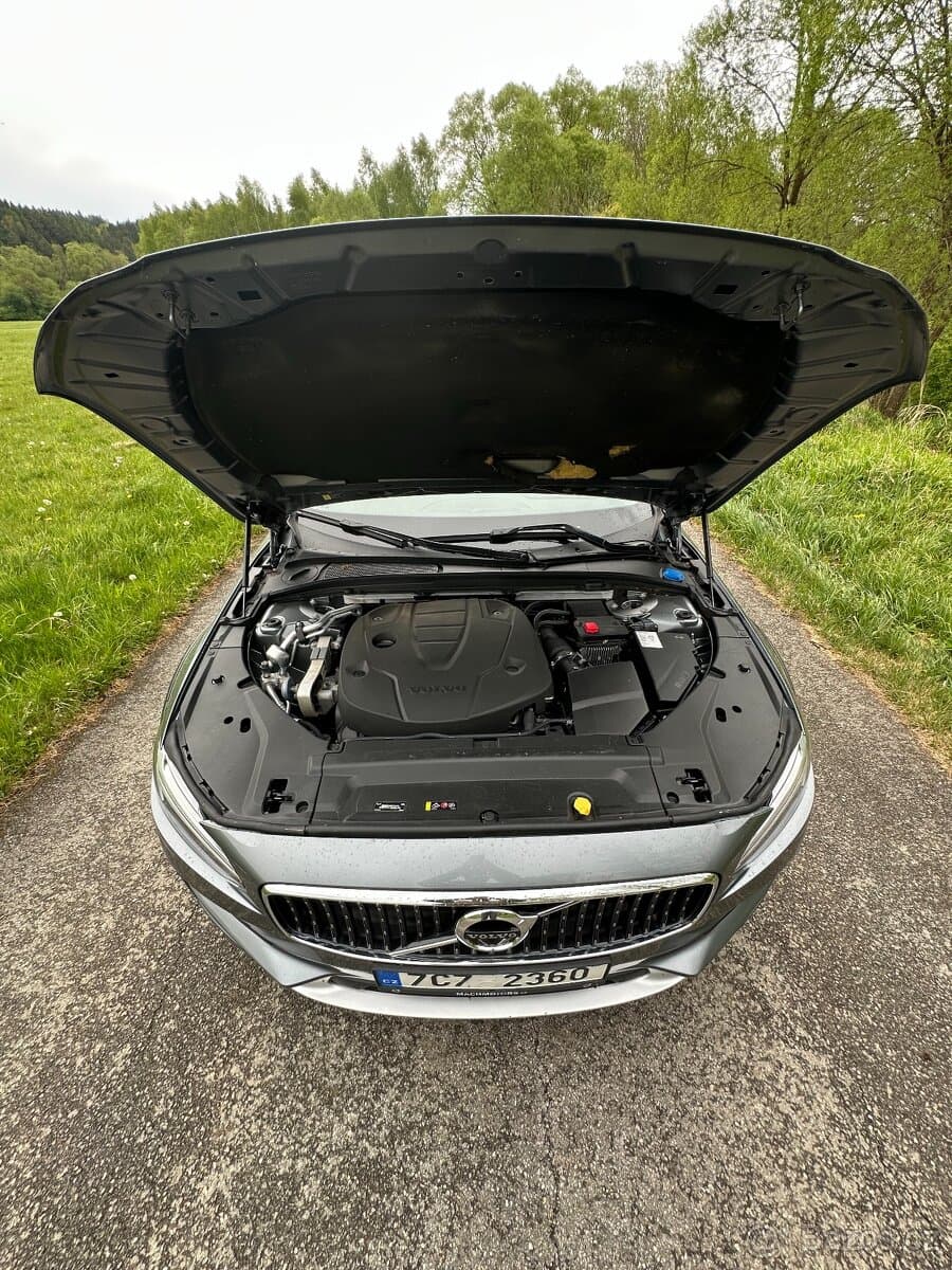 2020 Volvo V90 - 6