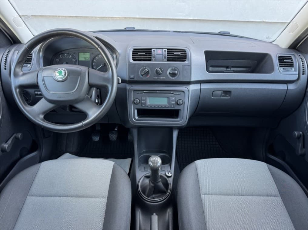 2011 Škoda FABIA - 6