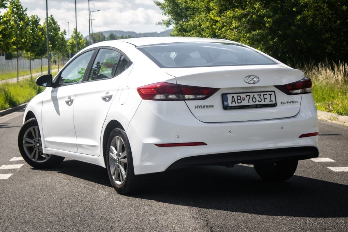 2017 Hyundai ELANTRA - 6
