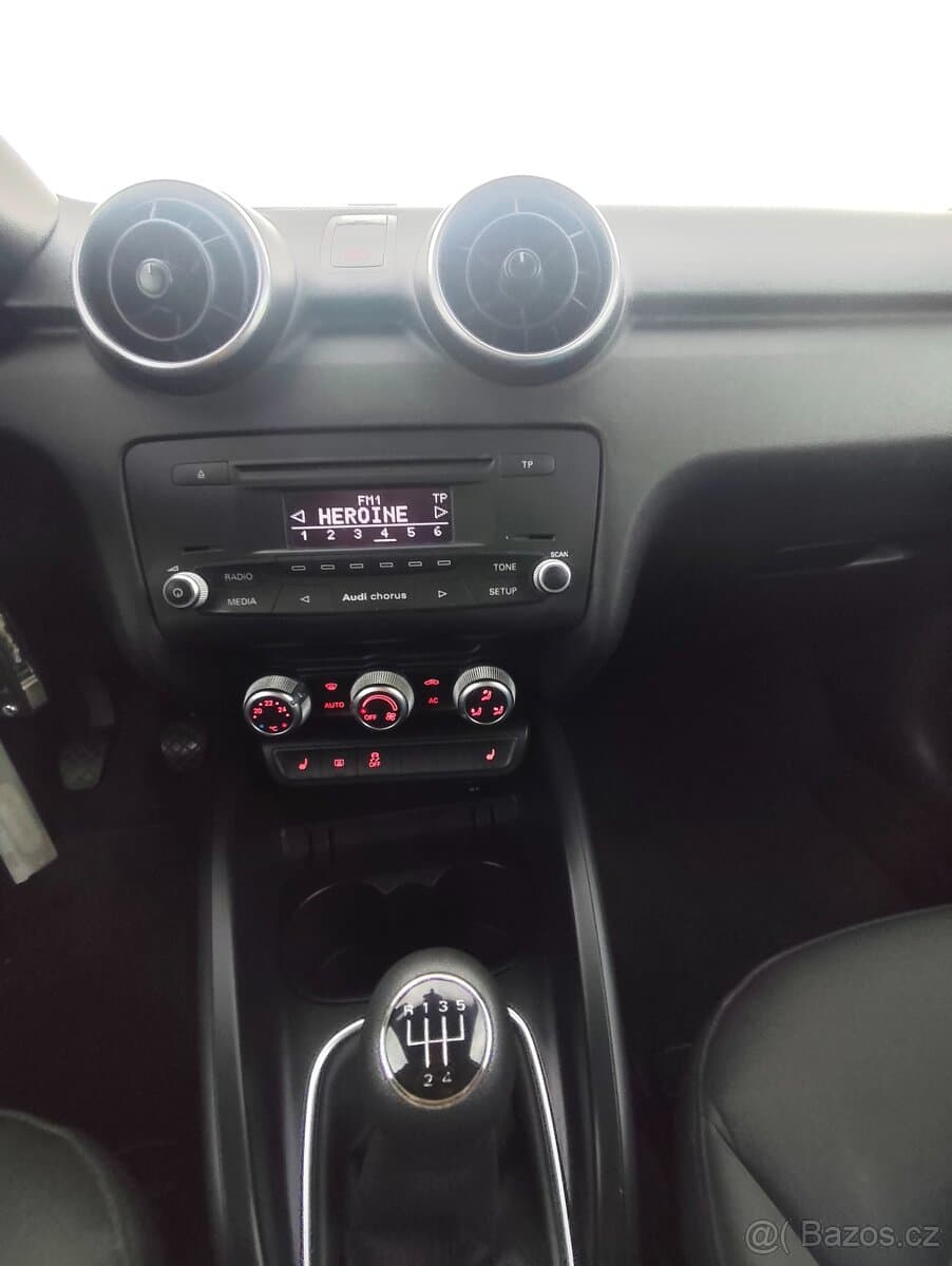 2012 Audi A1 - 6