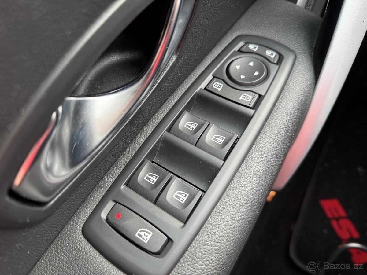 2010 Renault FLUENCE - 6