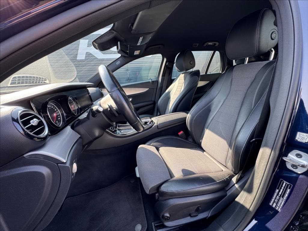 2019 Mercedes-Benz E-CLASS - 6