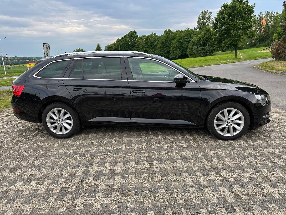 2020 Škoda SUPERB - 6