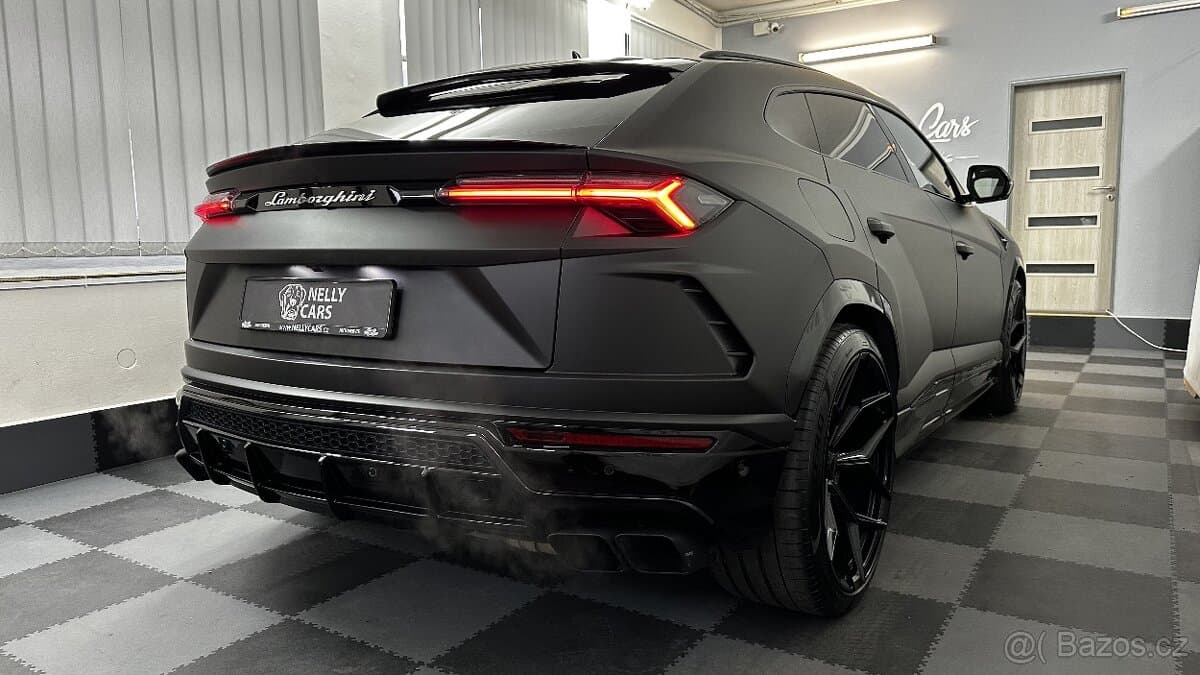2020 Lamborghini URUS - 6