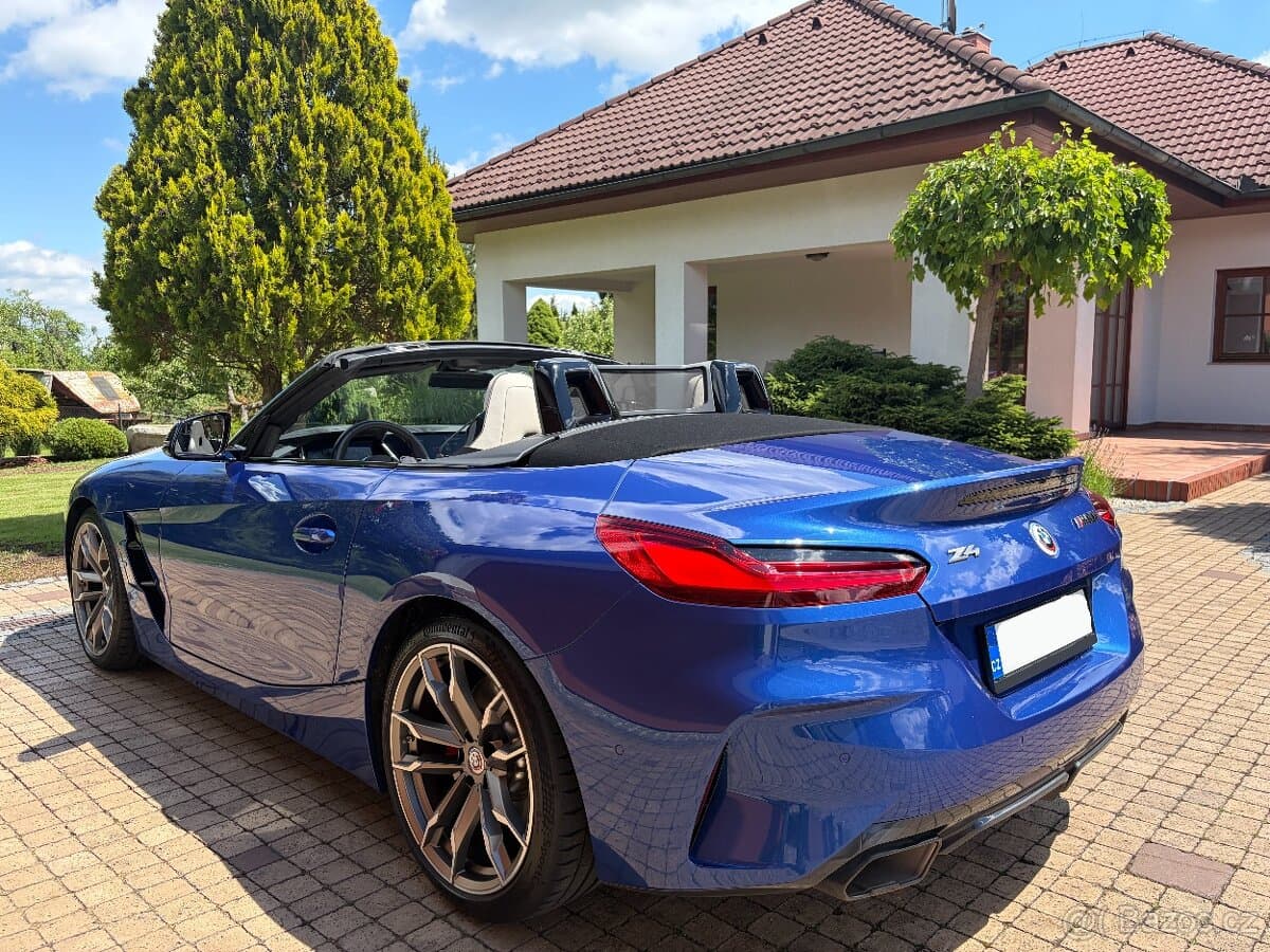 2023 BMW M4 - 6
