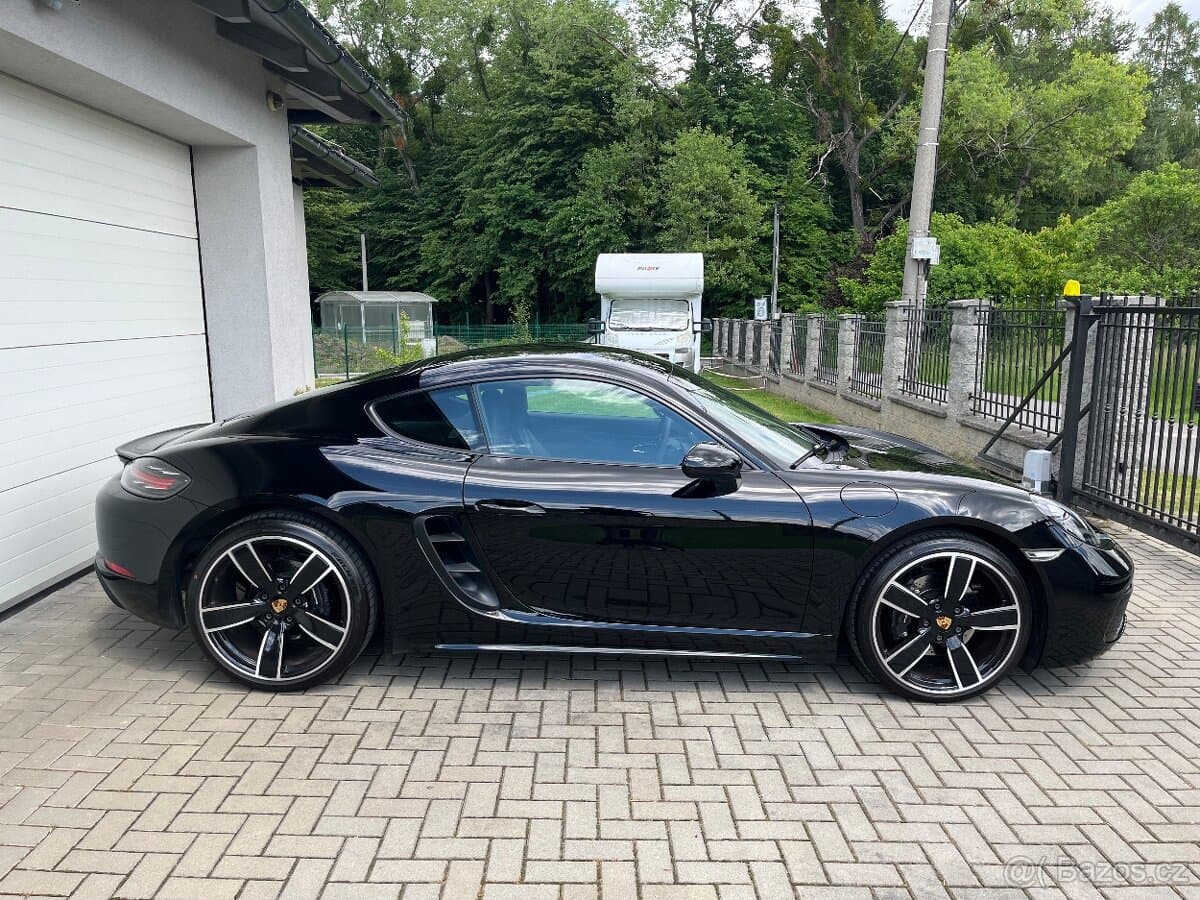 2019 Porsche 718 - 6