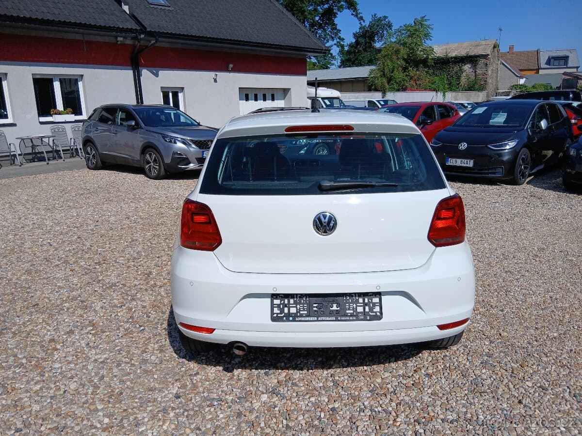 2015 Volkswagen POLO - 6