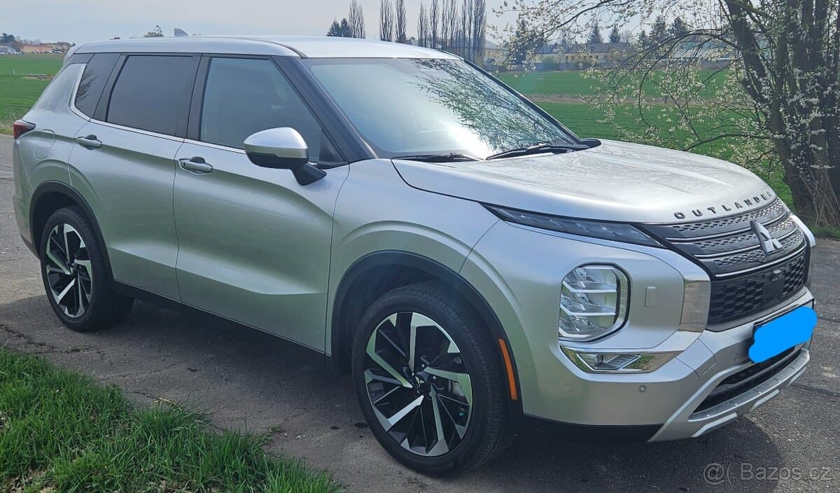 2021 Mitsubishi OUTLANDER - 6