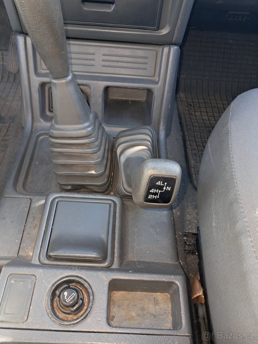 1998 Mitsubishi PAJERO - 6
