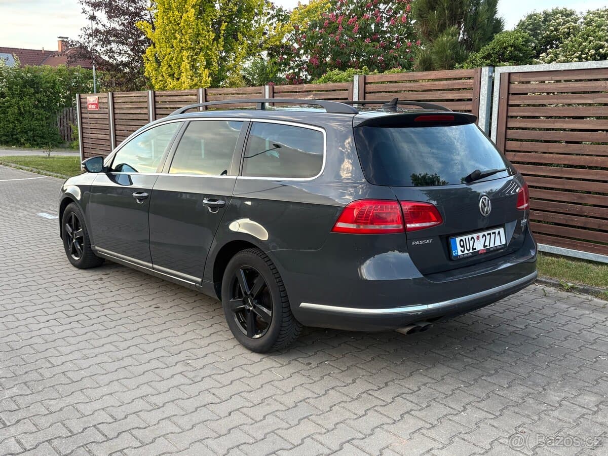 2013 Volkswagen PASSAT - 6