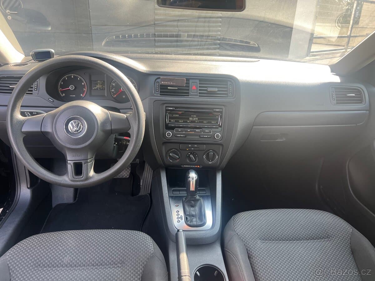 2013 Volkswagen JETTA - 6