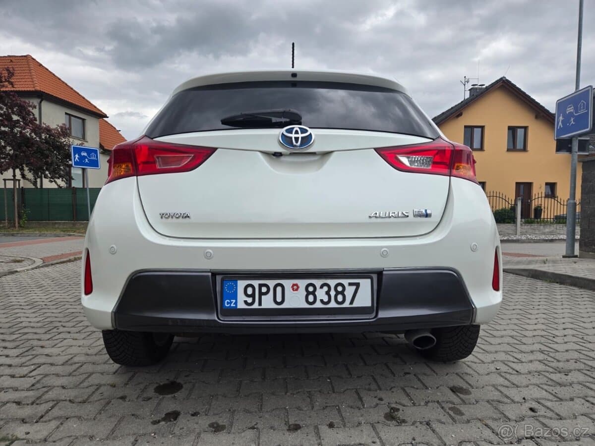 2013 Toyota AURIS - 6
