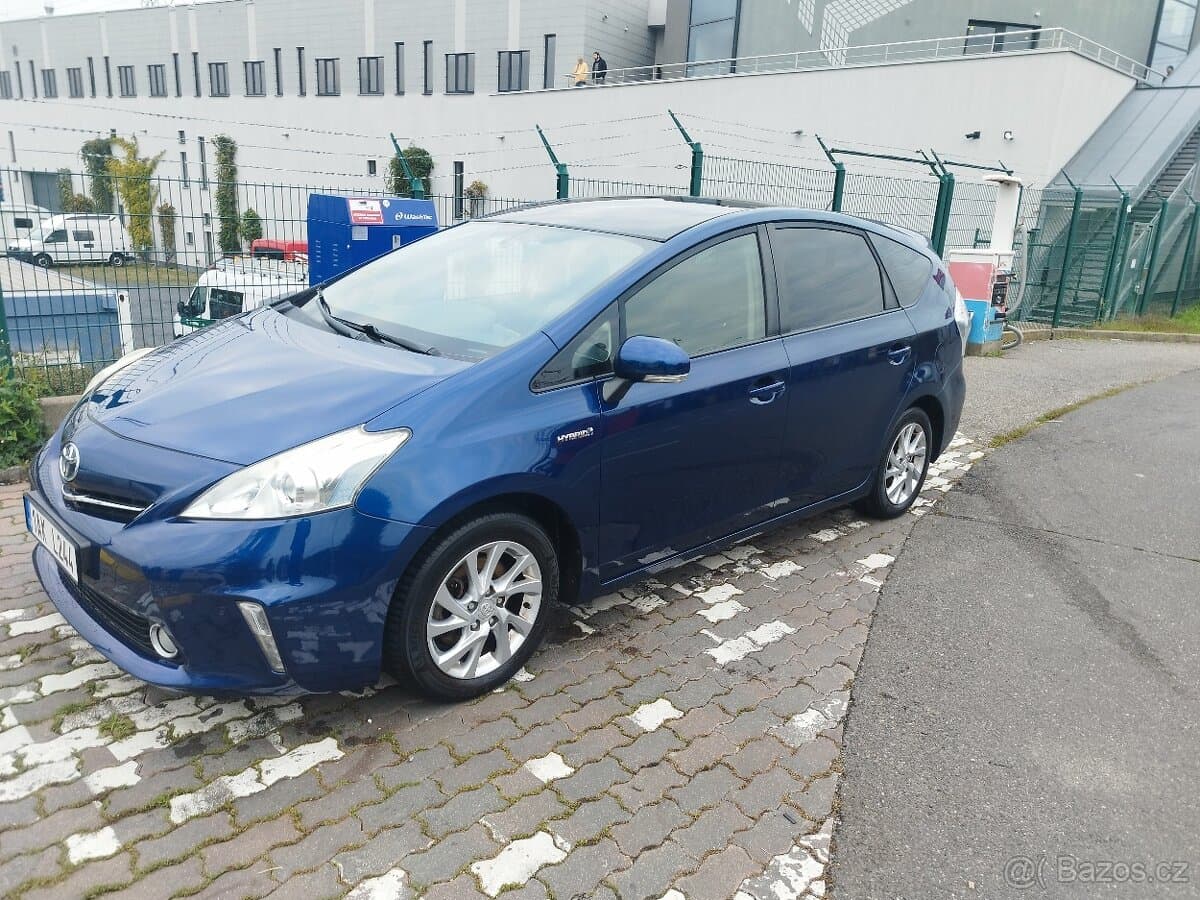 2013 Toyota PRIUS - 6