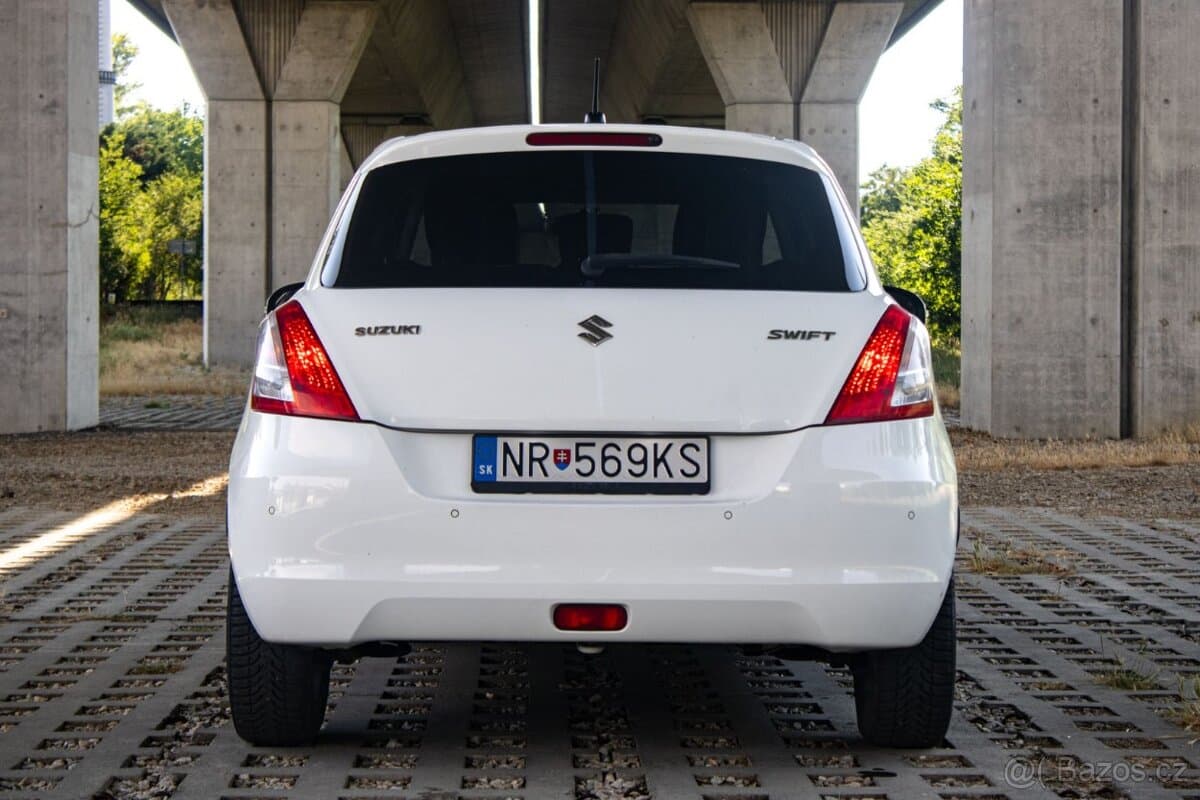 2015 Suzuki SWIFT - 6