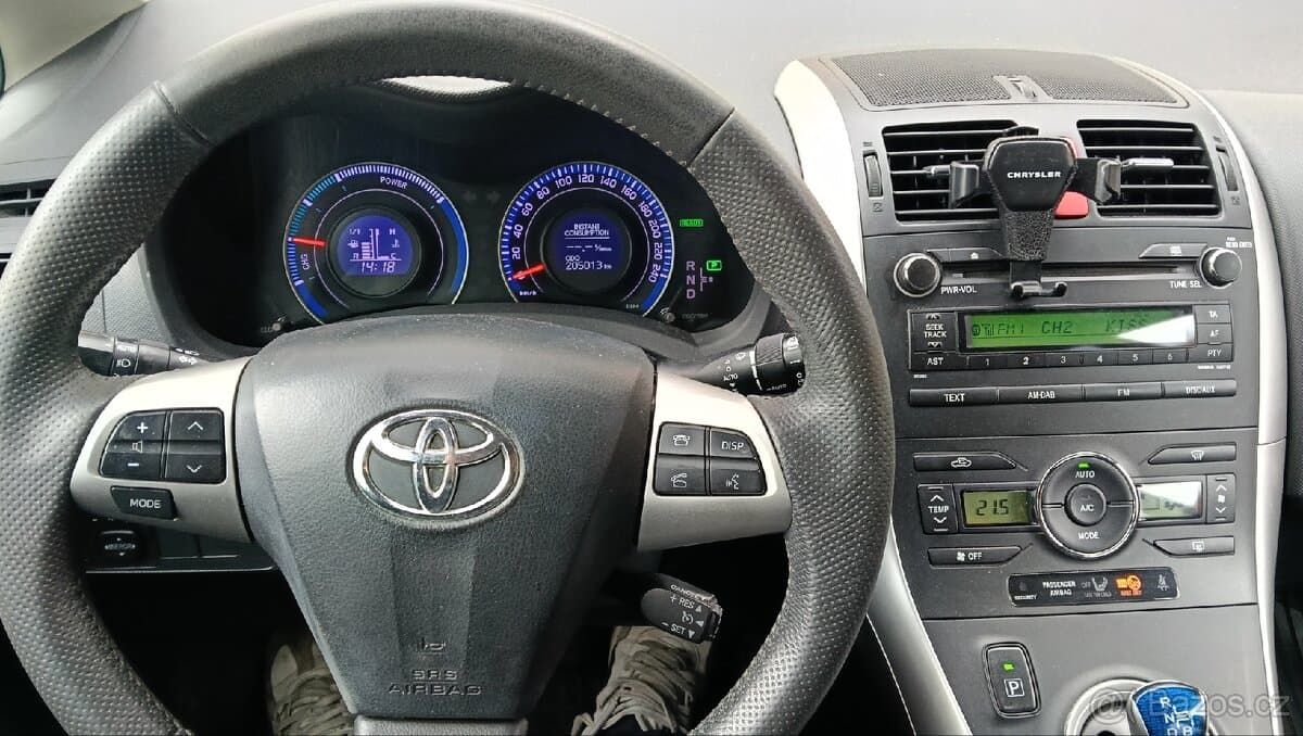 2011 Toyota AURIS - 6