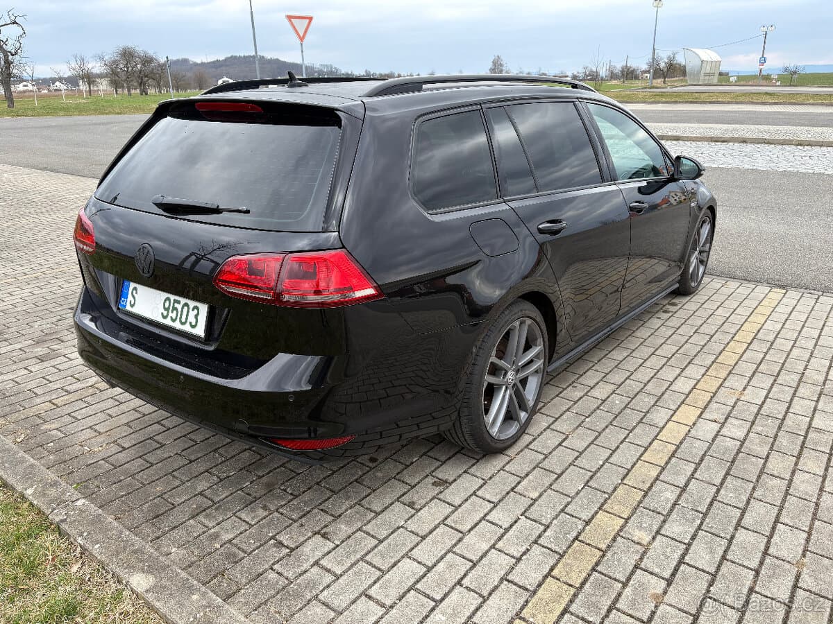 Volkswagen GOLF - 6