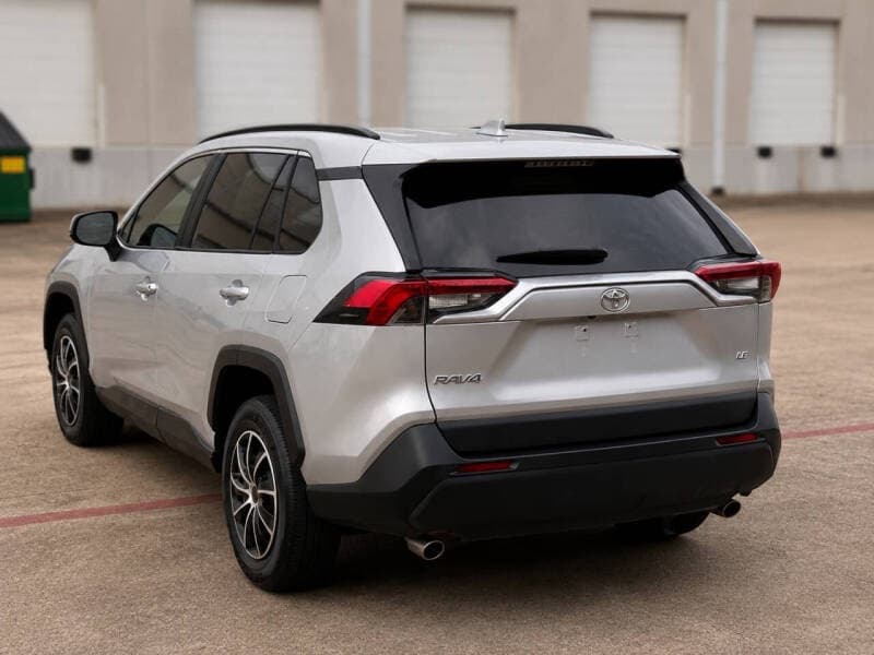 2021 Toyota RAV4 - 6
