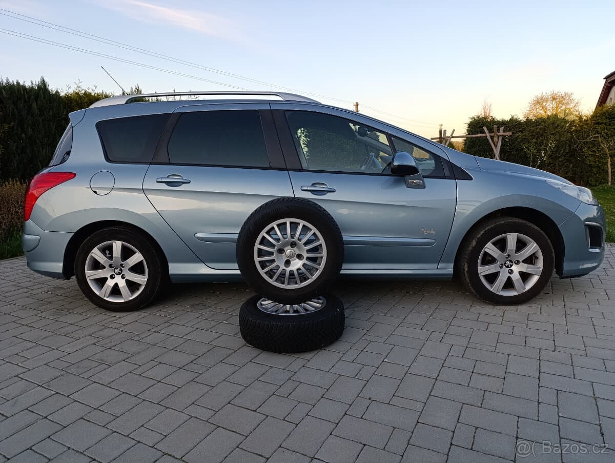 2011 Peugeot 308 - 6