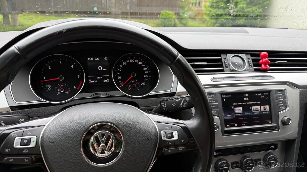 2015 Volkswagen PASSAT - 6