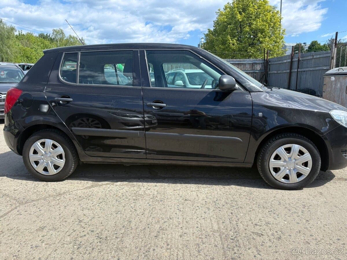 2011 Škoda FABIA - 6