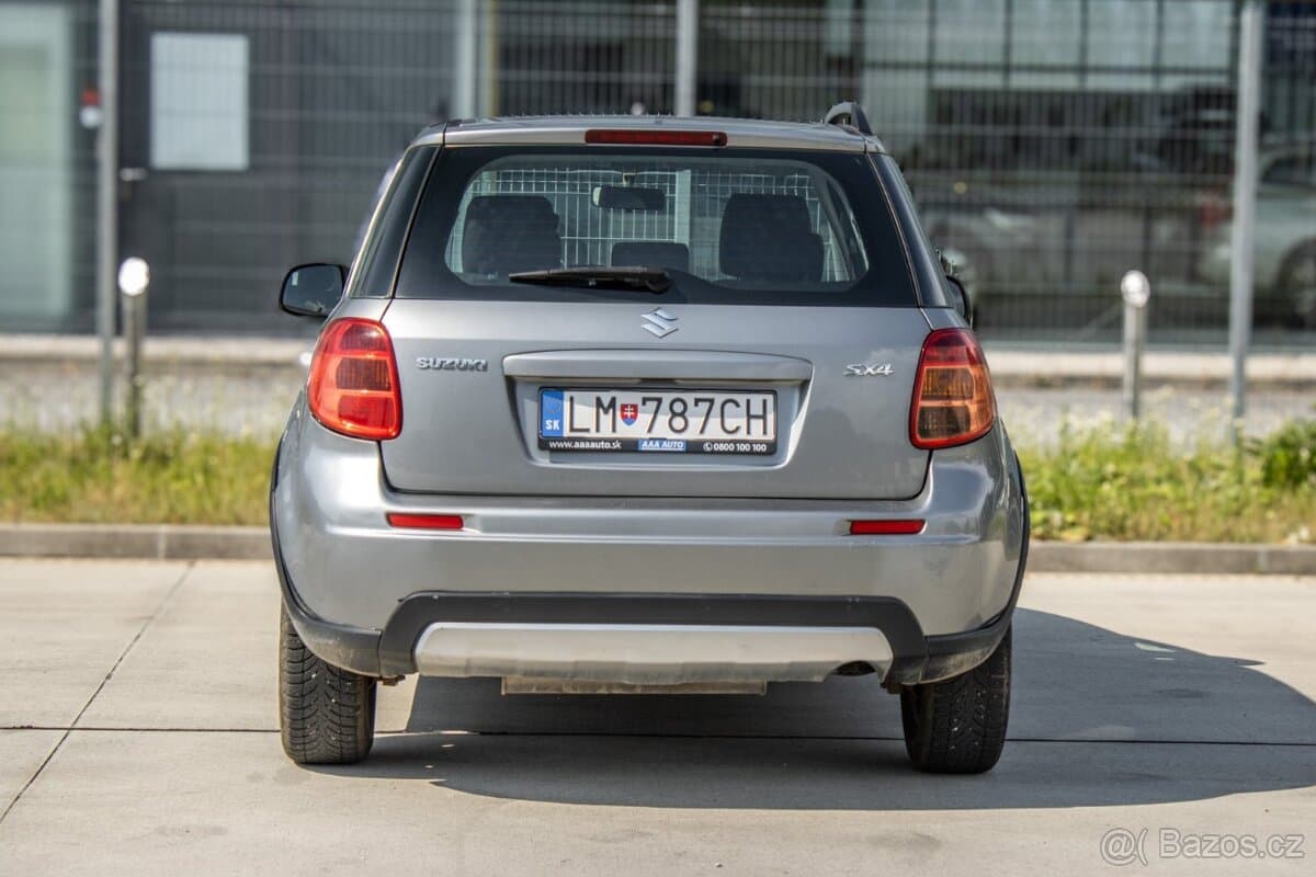 2011 Suzuki SX4 - 6