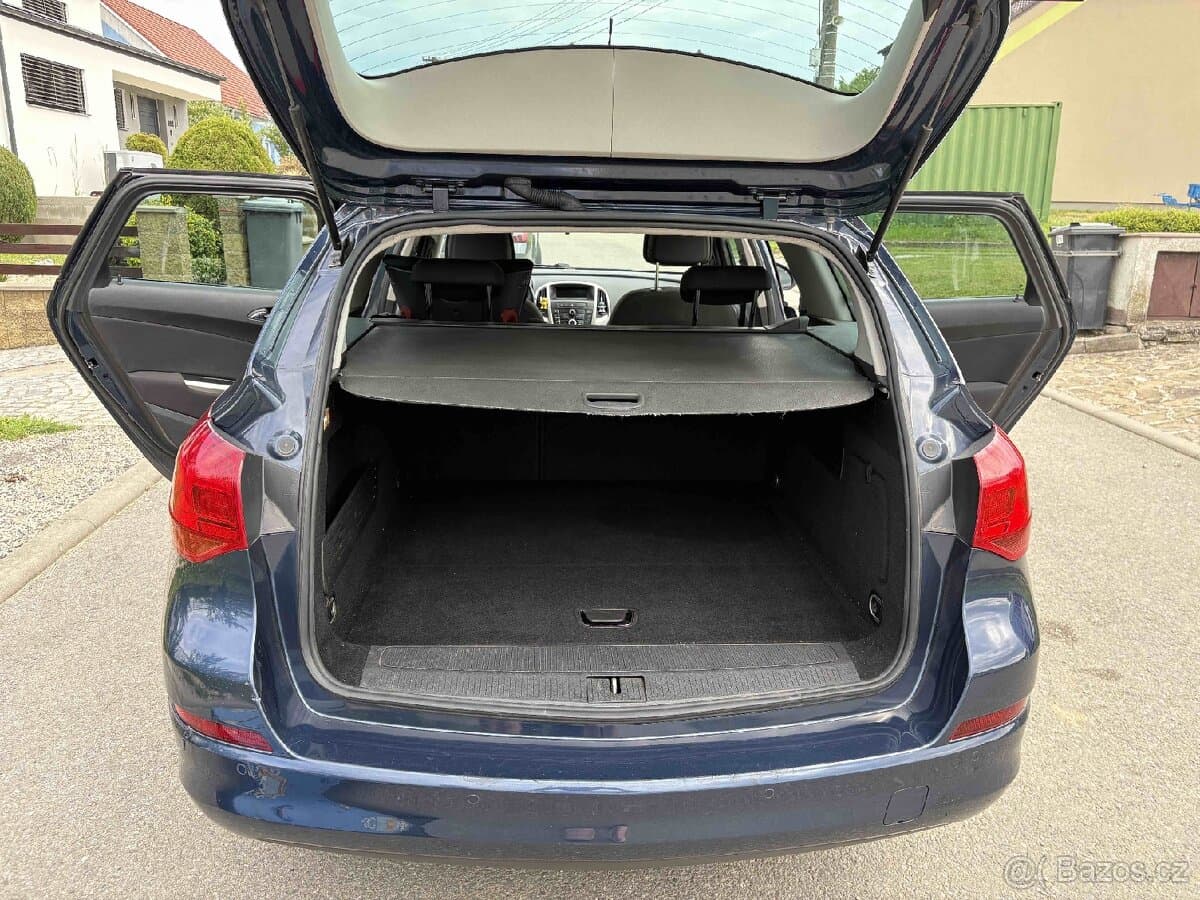 2012 Opel ASTRA - 6