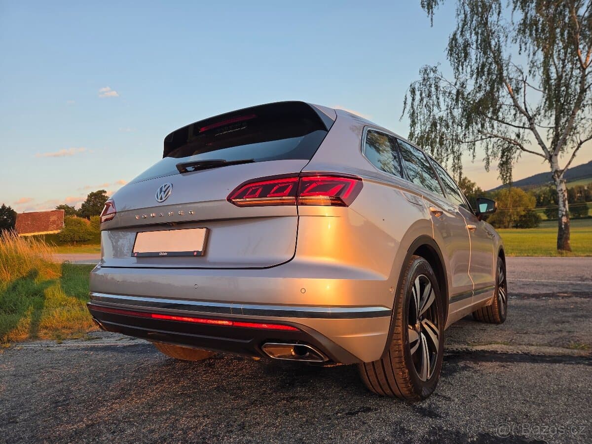 2018 Volkswagen TOUAREG - 6