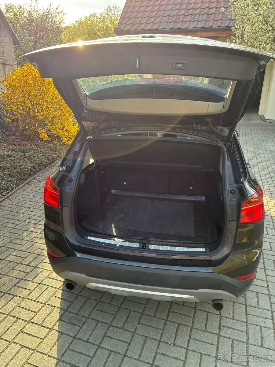 2017 BMW X1 - 6