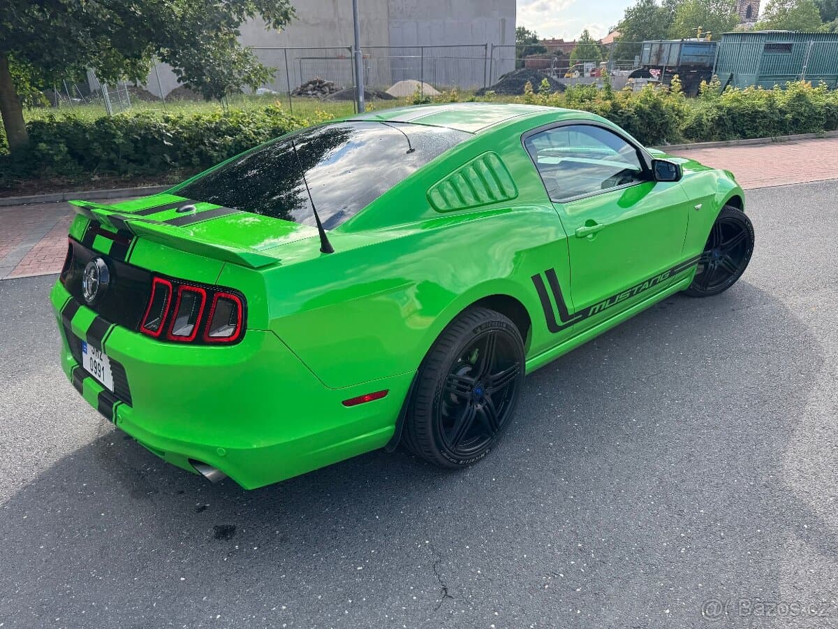 2014 Ford MUSTANG - 6