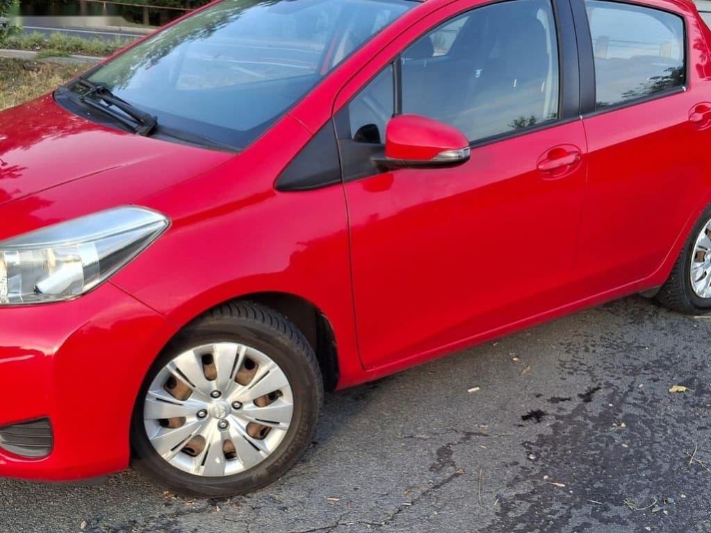 2013 Toyota YARIS - 6