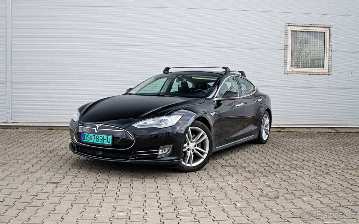 2014 Tesla MODEL S - 6