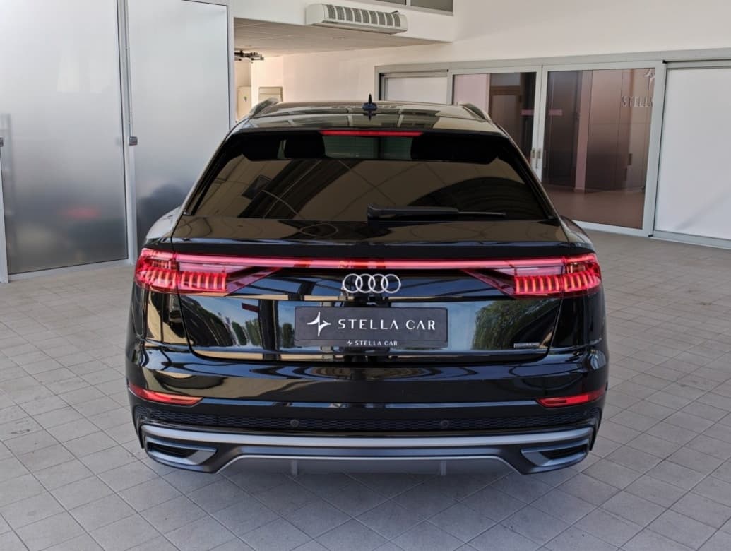 2020 Audi Q8 - 6