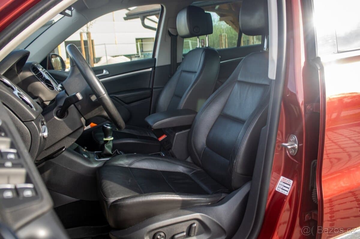 2012 Volkswagen TIGUAN - 6