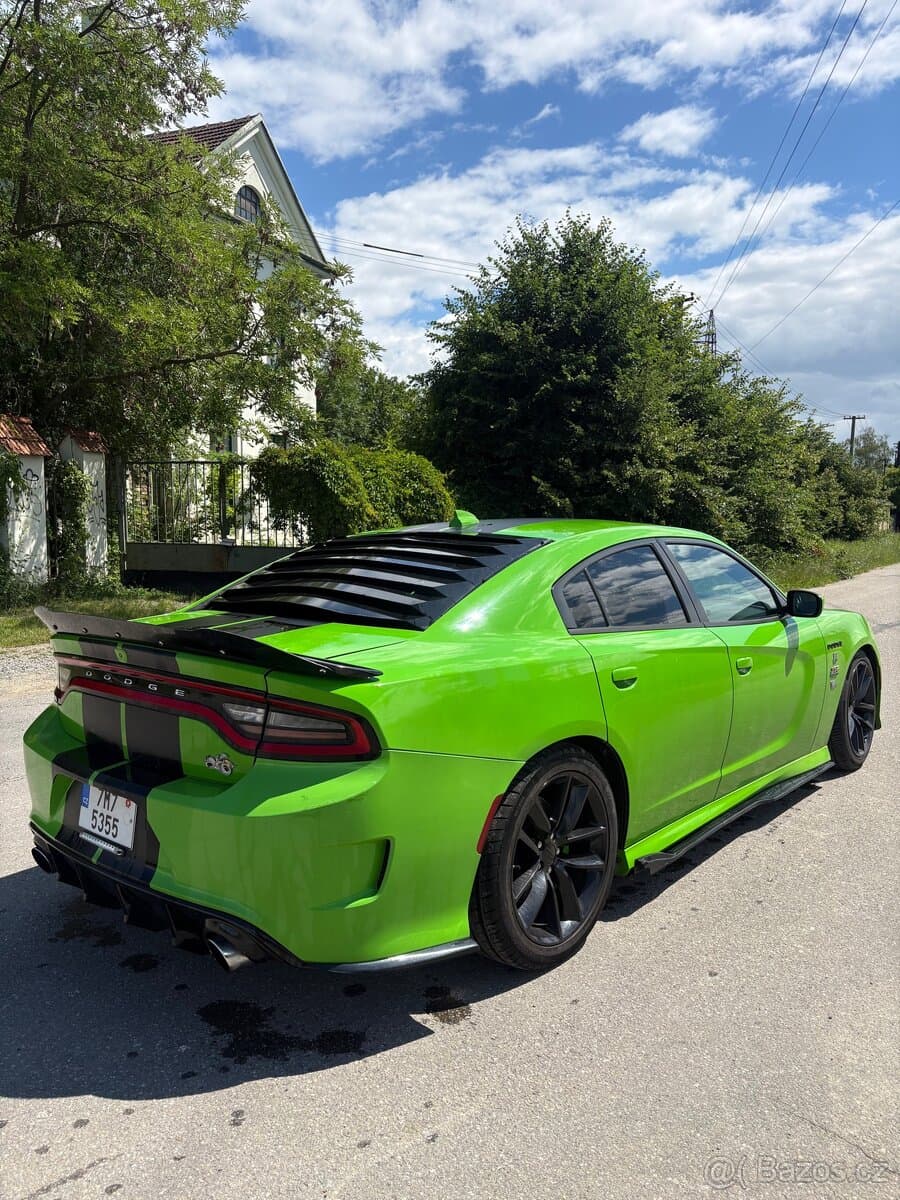 2017 Dodge CHARGER - 6