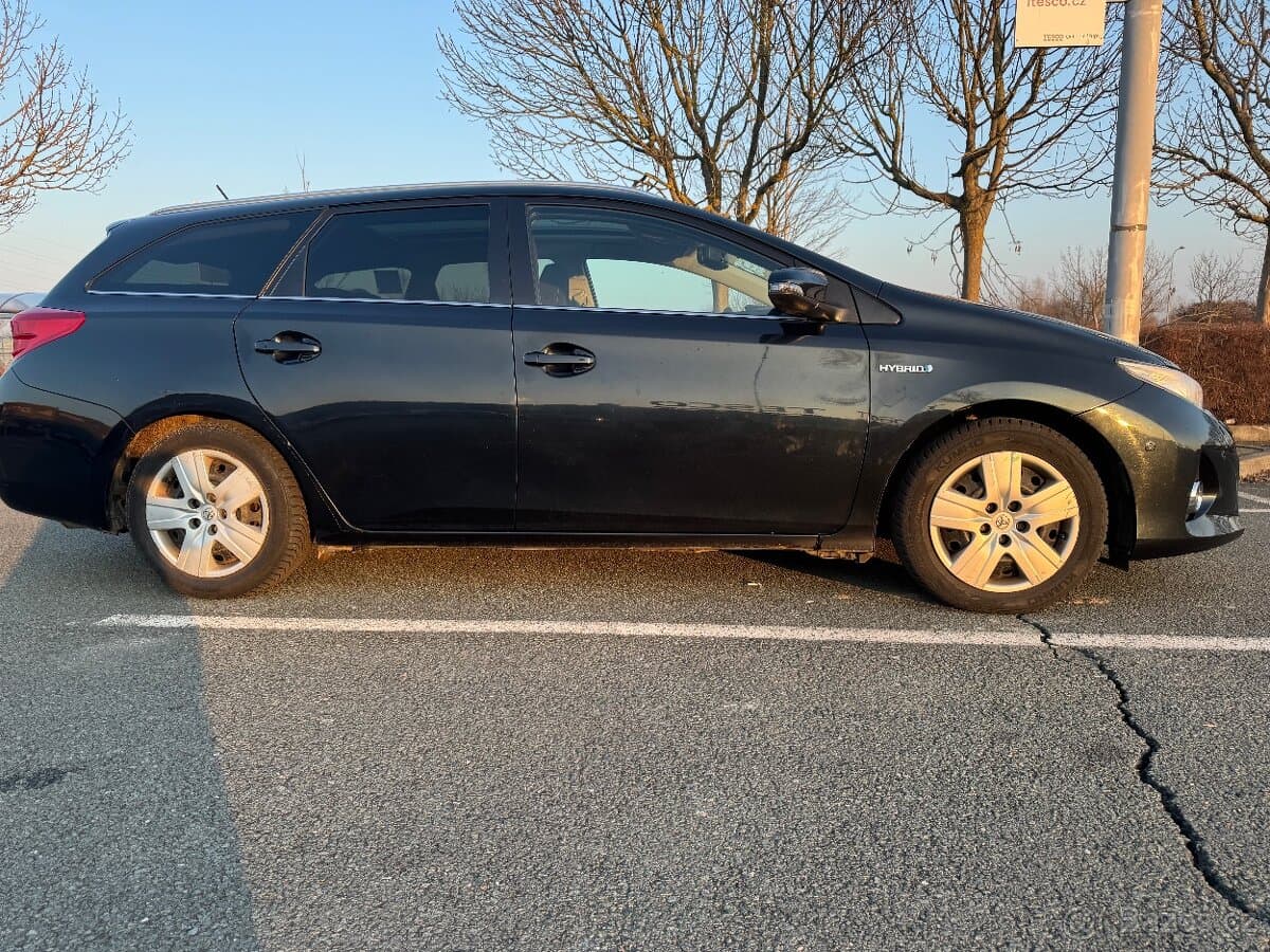 2014 Toyota AURIS - 6