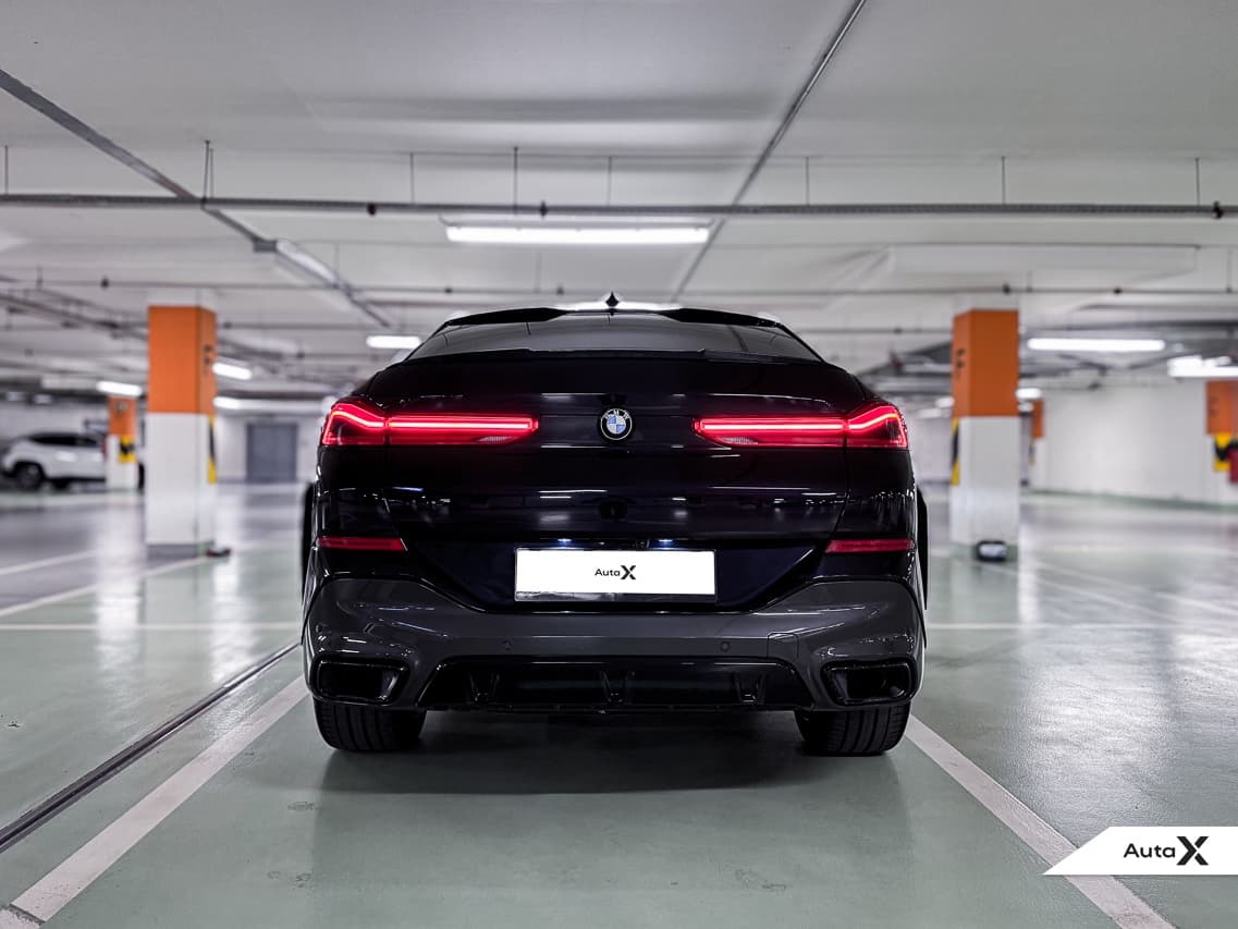2022 BMW X6 - 6