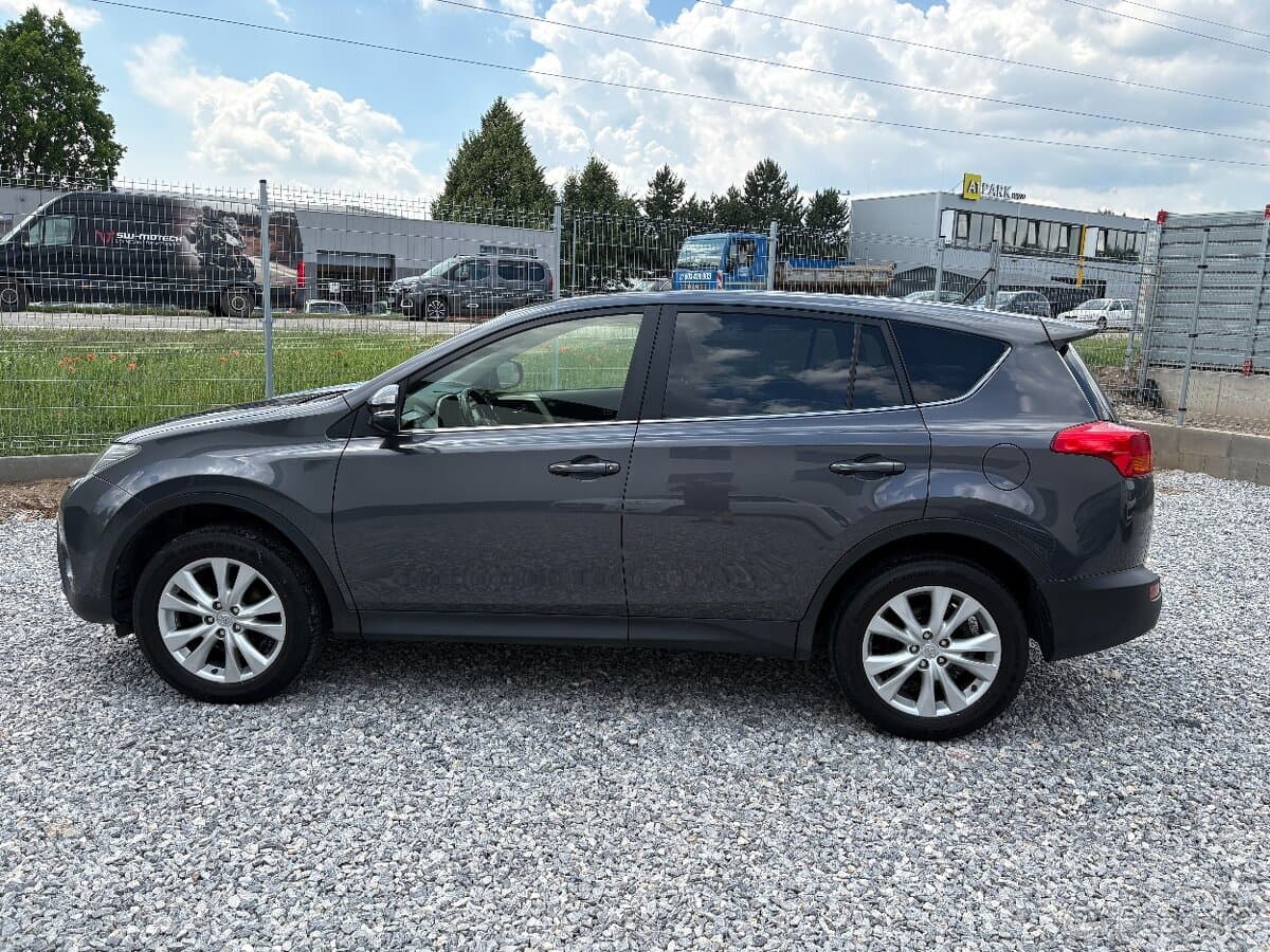 2013 Toyota RAV4 - 6