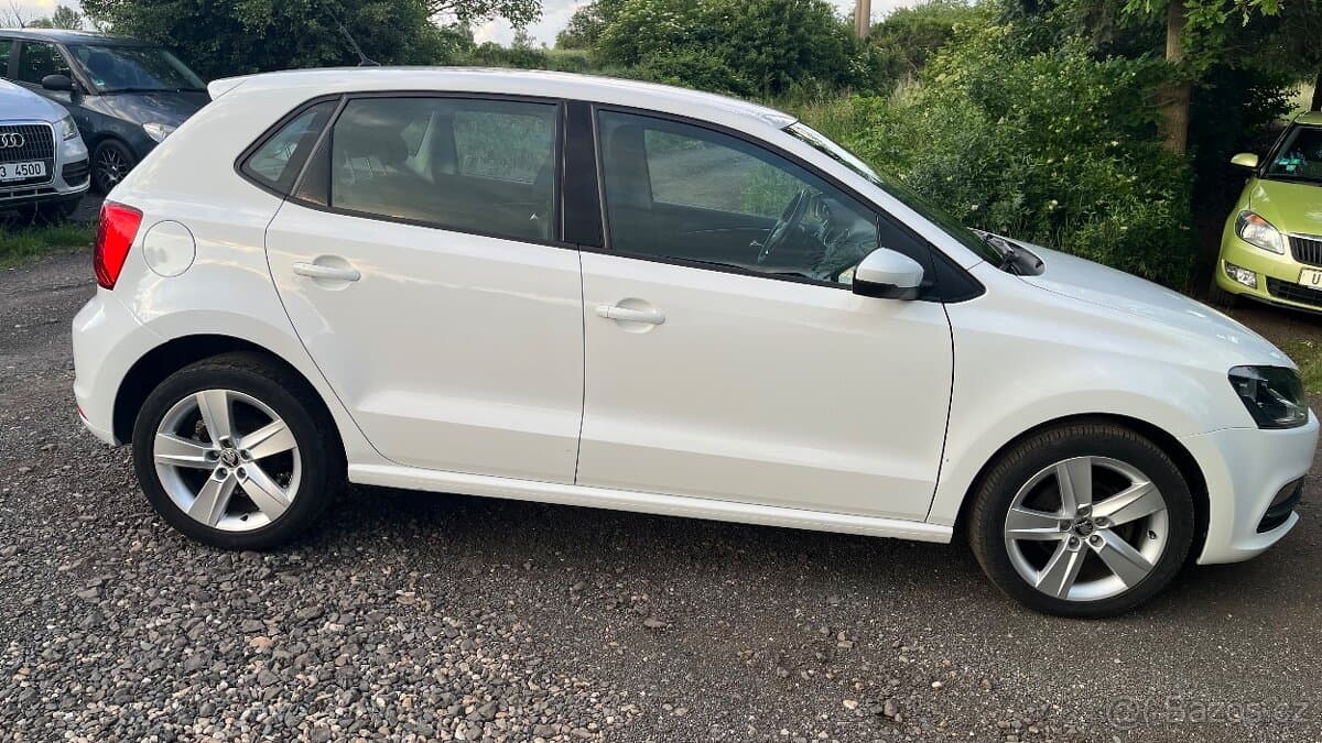 2015 Volkswagen POLO - 6