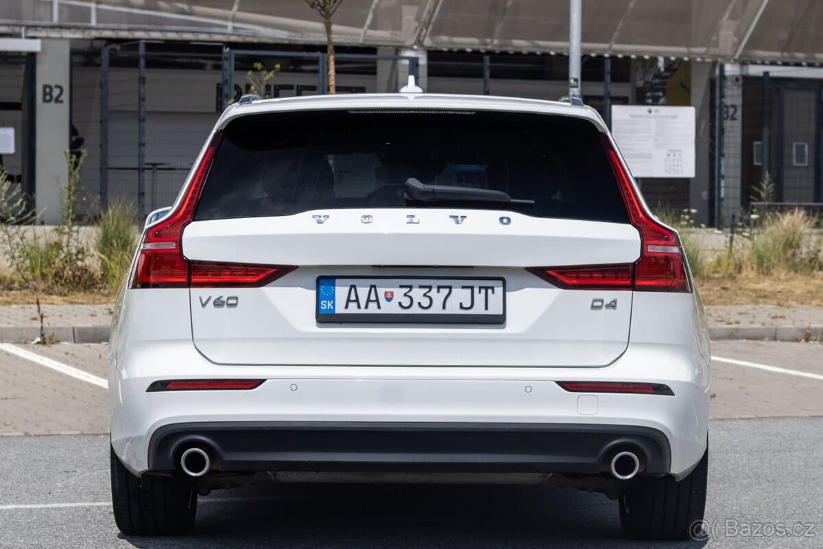 2020 Volvo V60 - 6