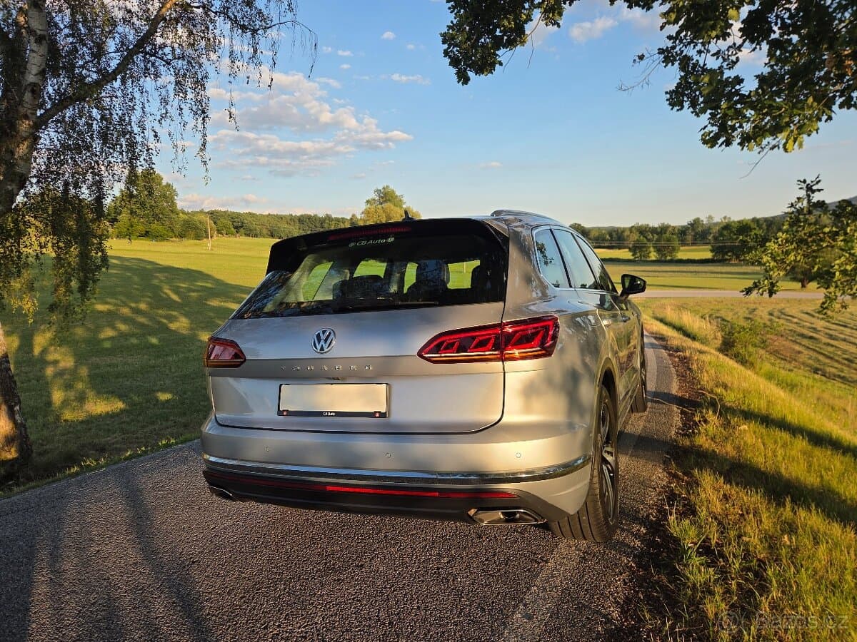 2018 Volkswagen TOUAREG - 6