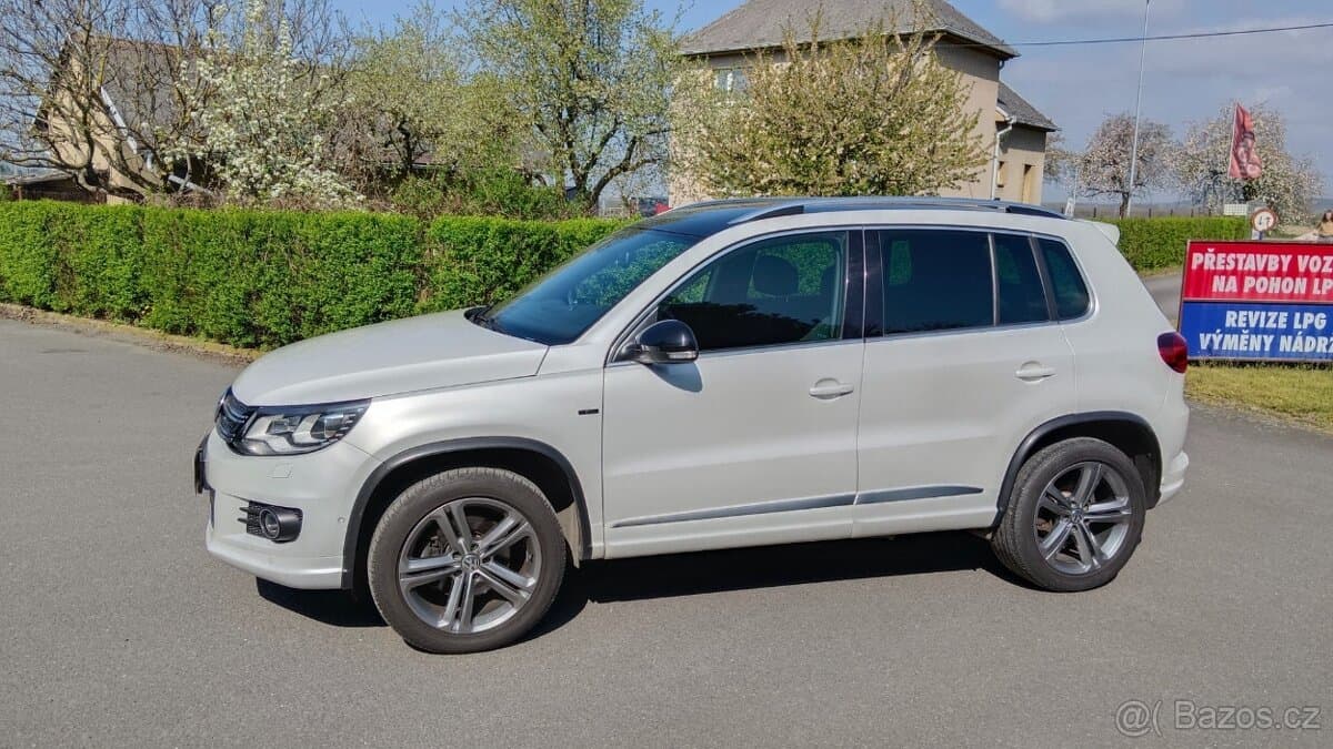 2015 Volkswagen TIGUAN - 6