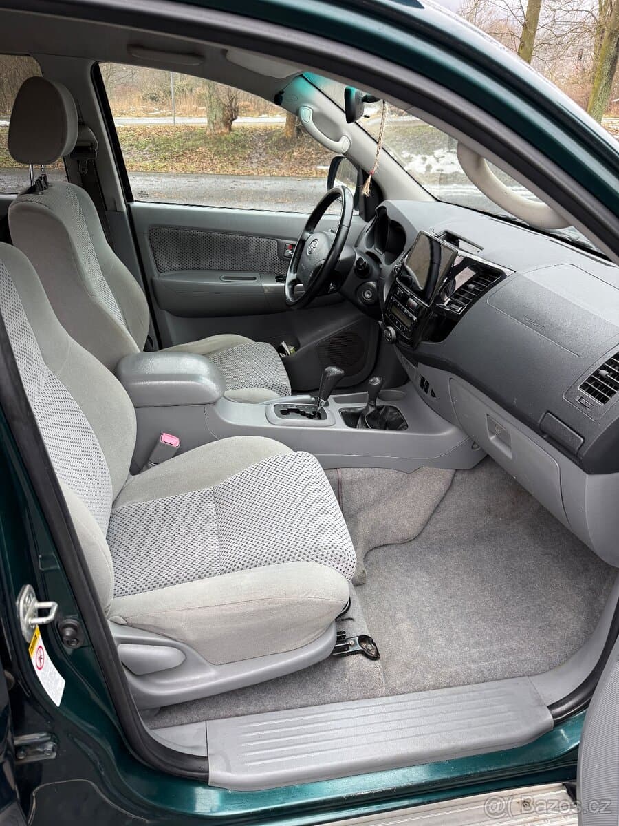 2009 Toyota HILUX - 6