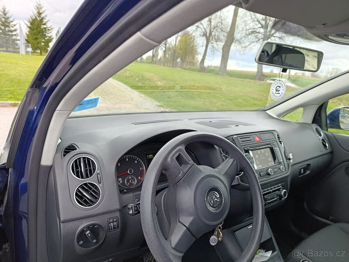 2011 Volkswagen GOLF - 6