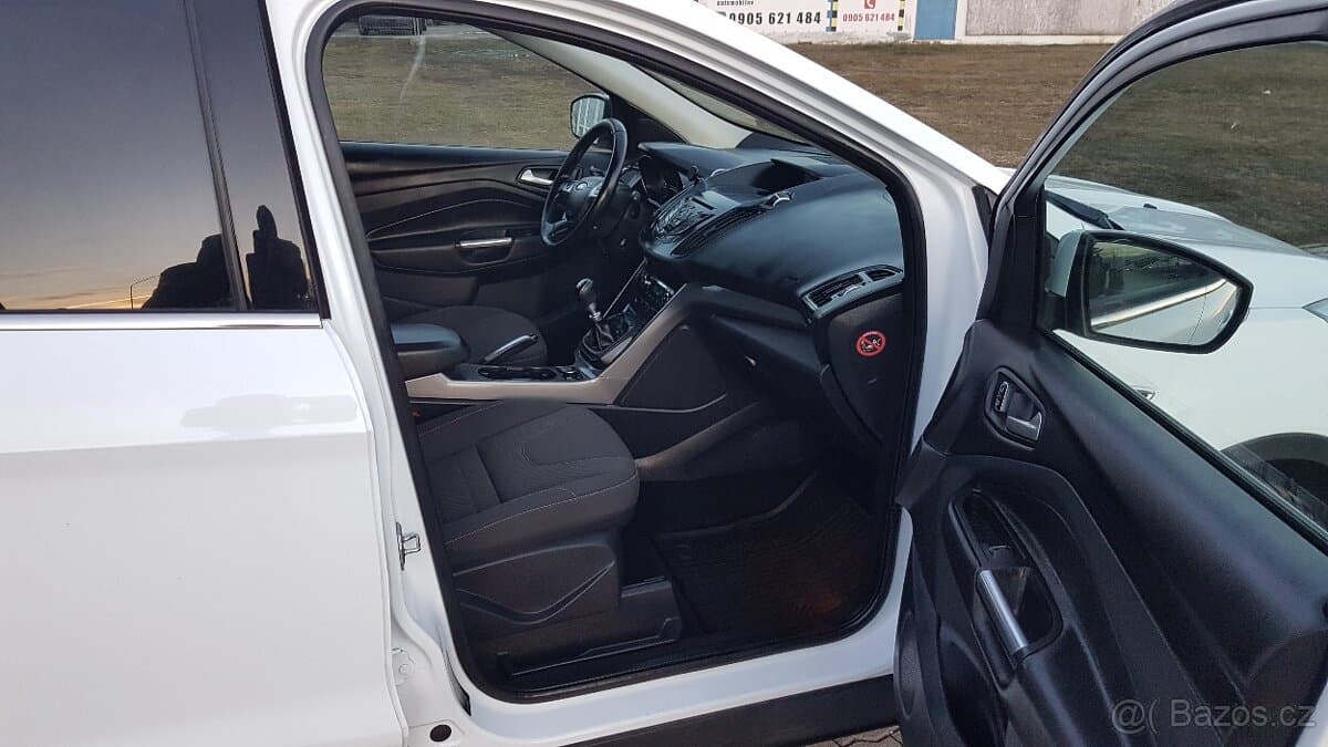 2016 Ford KUGA - 6