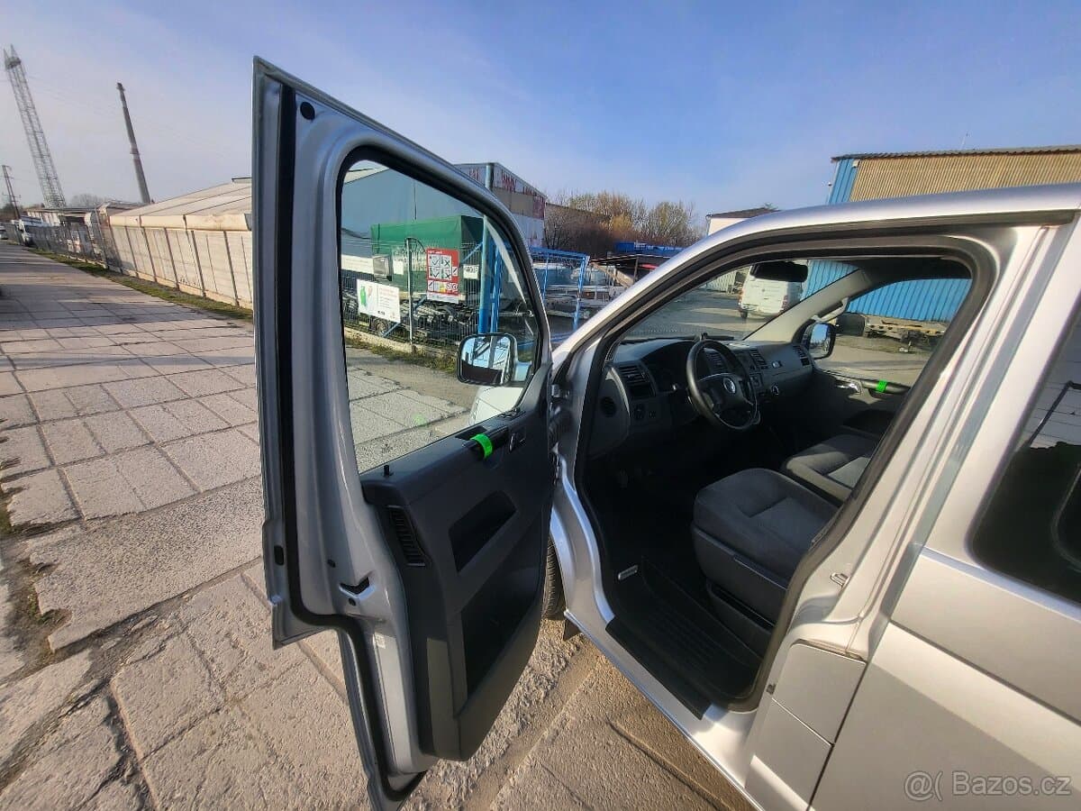 Volkswagen CARAVELLE - 6