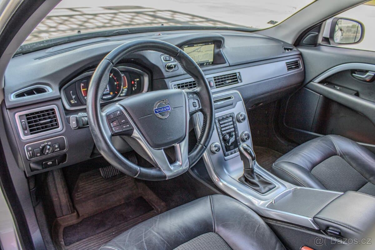 2016 Volvo V70 - 6