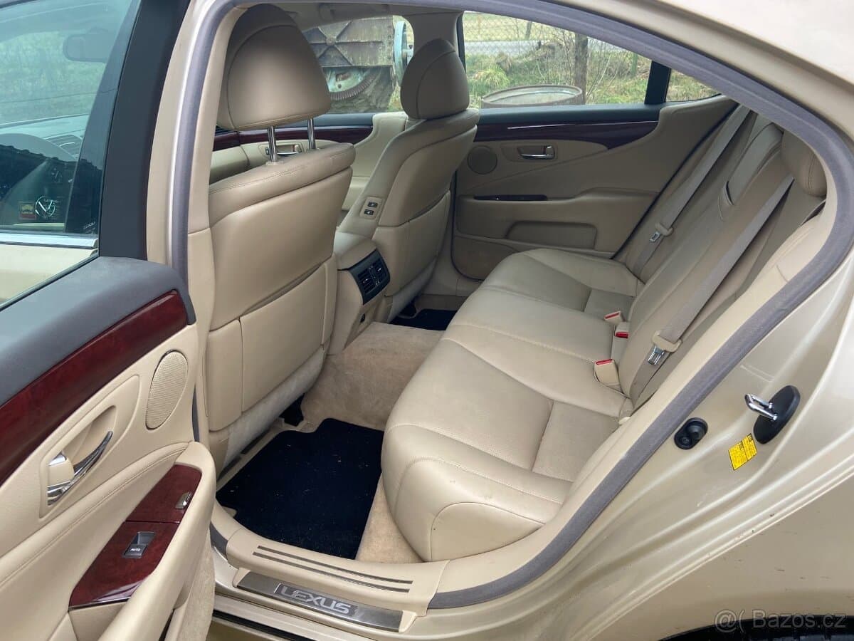 2007 Lexus LS - 6