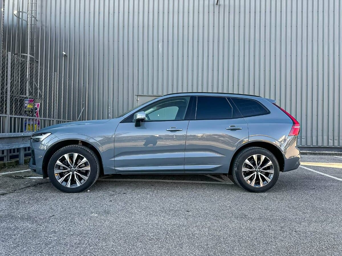 2022 Volvo XC60 - 6