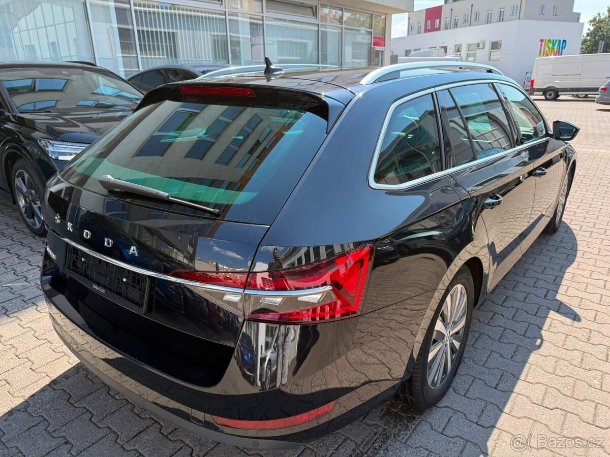 2023 Škoda SUPERB - 6